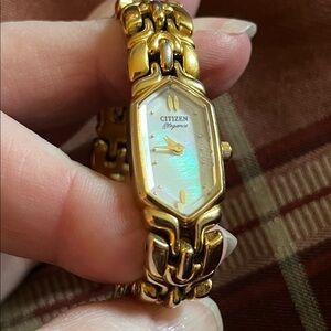 Rare Citizen Elegance Japan vintage 1980s gold tone mother of pearl link watch